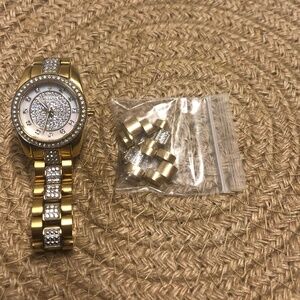 BULOVA Ladies Watch, Mother of Pearl Dial and Crystals